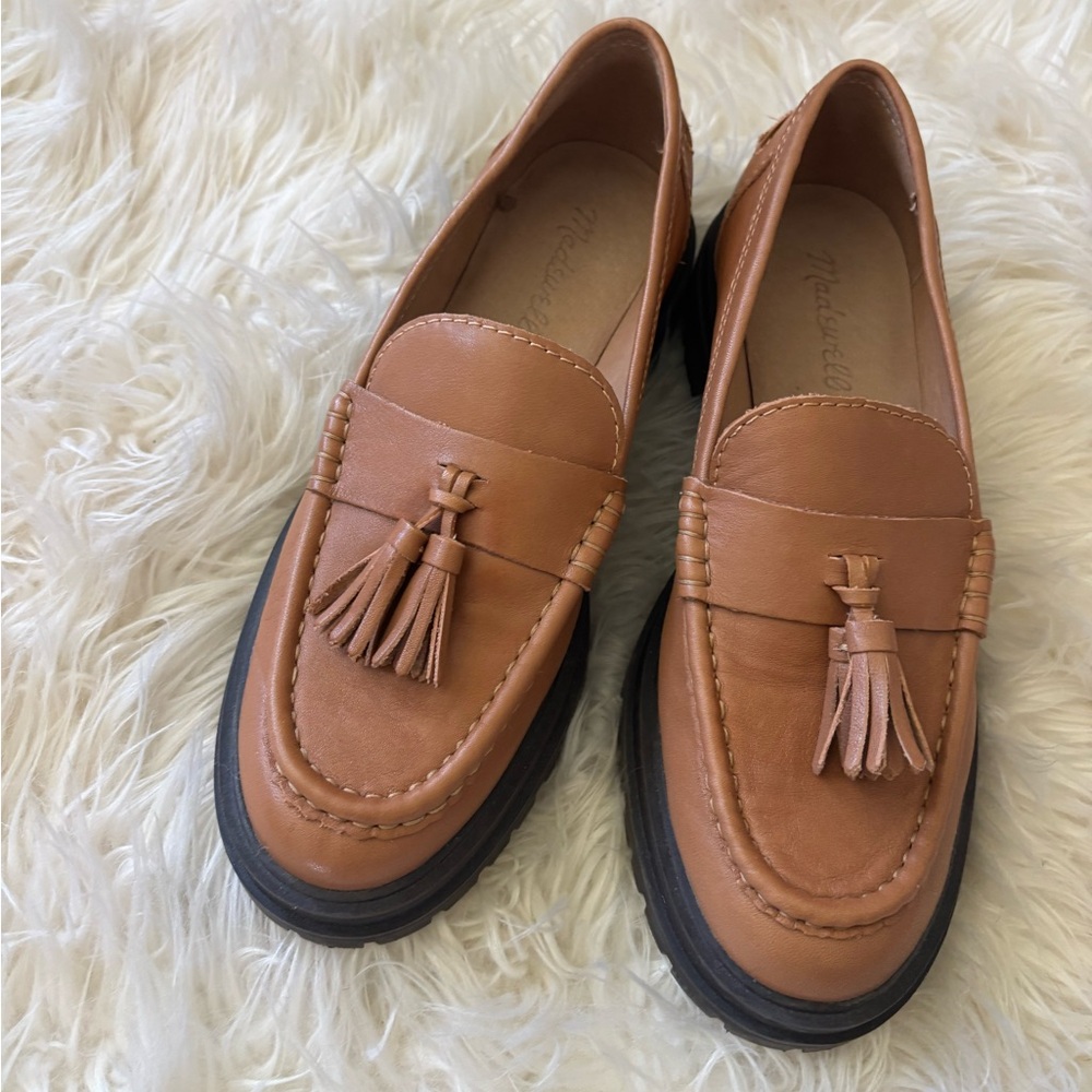 New Madewell brown loafers